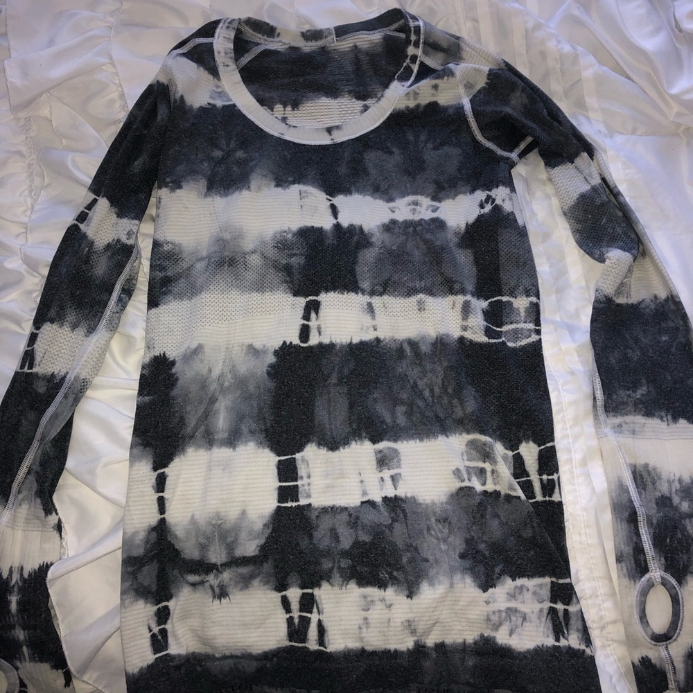 Lululemon swiftly tech long sleeve shirt!!!